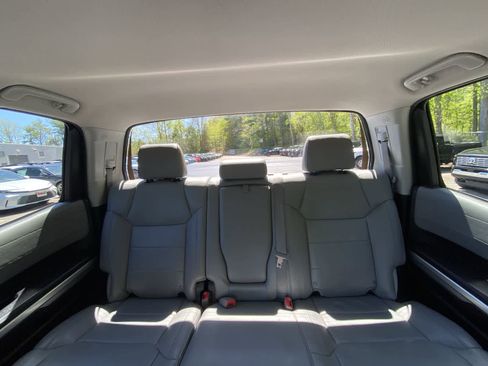 Used 2017 Toyota Tundra Limited w/ Limited Premium Package AWD/4WD image 35