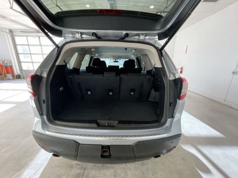 Used 2022 Subaru Ascent Premium w/ Convenience Package AWD/4WD image 24