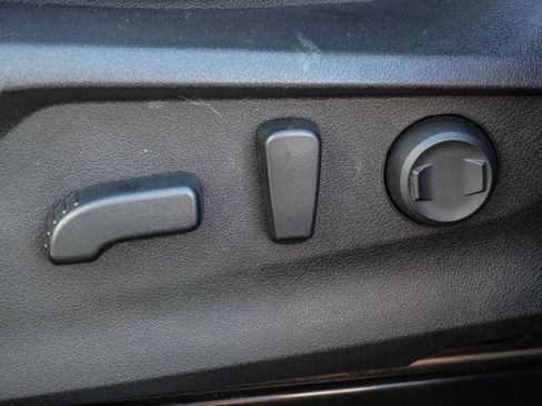 Used 2022 Subaru Ascent Limited w/ Technology Package image 21