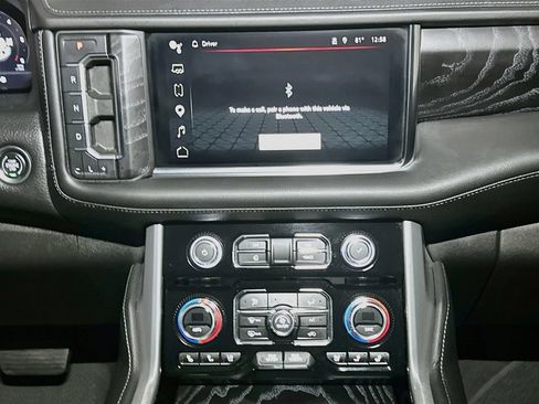 Used 2023 GMC Yukon Denali AWD/4WD image 13
