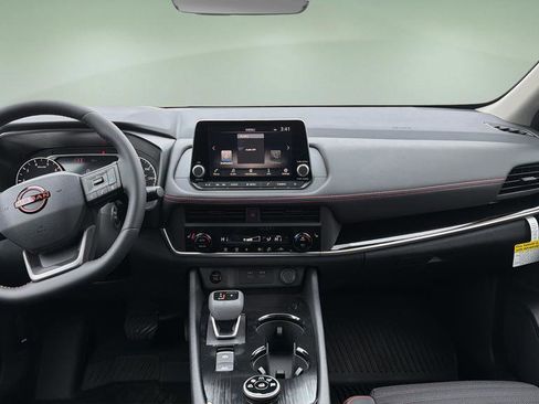 New 2026 Nissan Rogue SV AWD/4WD image 18