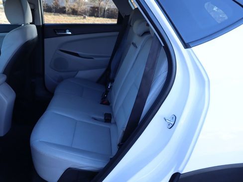 Used 2019 Hyundai Tucson SE image 20