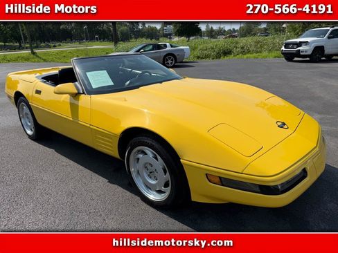 Used 1992 Chevrolet Corvette Coupe RWD image 1