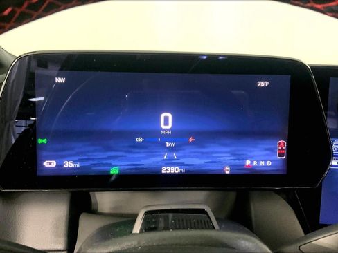 Used 2024 Chevrolet Equinox EV RS FWD image 20