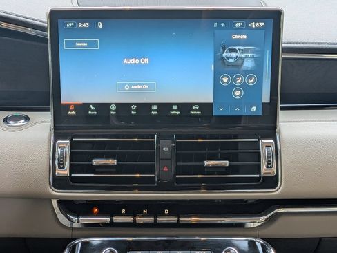 Certified 2024 Lincoln Navigator L Reserve AWD/4WD image 20