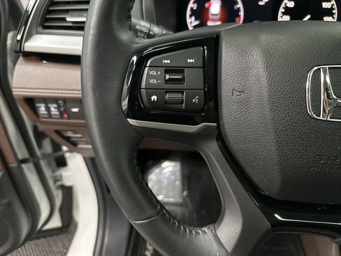 Used 2025 Honda Odyssey Touring image 14