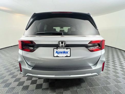 Certified 2026 Honda Odyssey EX-L image 6