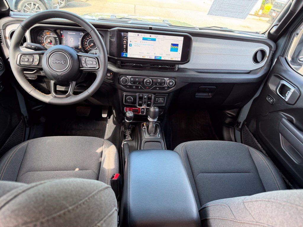Used 2024 Jeep Wrangler Unlimited Sport AWD/4WD image 20