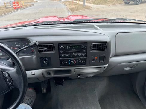 Used 2004 Ford F350 XLT image 13