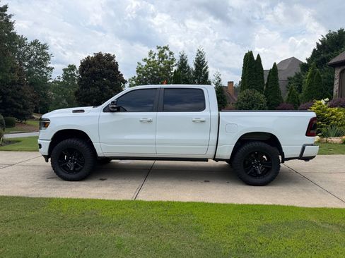 Used 2021 RAM 1500 Big Horn AWD/4WD image 9