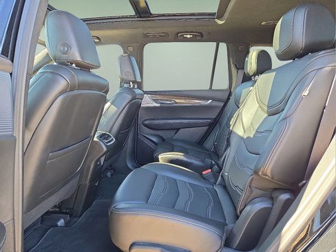 Used 2024 Cadillac XT6 Sport w/ Platinum Package AWD/4WD image 15