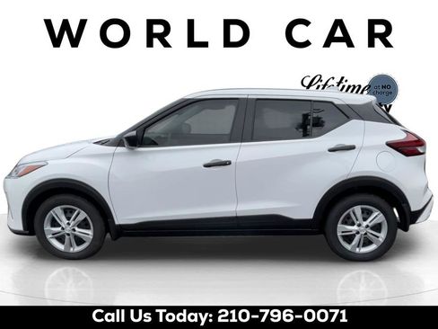 Certified 2025 Nissan Kicks Play S FWD image 6