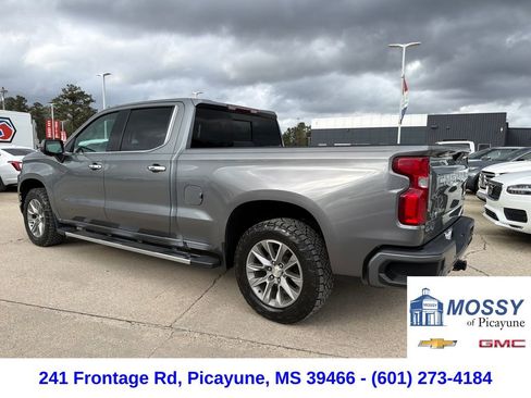 Used 2020 Chevrolet Silverado 1500 High Country w/ Z71 Off-Road Package image 3