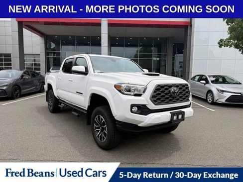 Used 2023 Toyota Tacoma TRD Sport w/ TRD Premium Sport Package AWD/4WD image 1