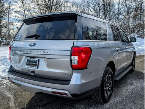 Used 2024 Ford Expedition Max XLT image 5