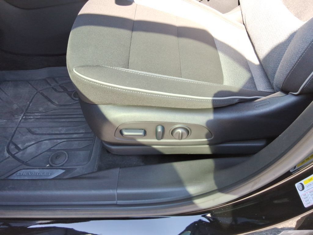 Certified 2024 Chevrolet TrailBlazer LT w/ Convenience Package FWD image 24