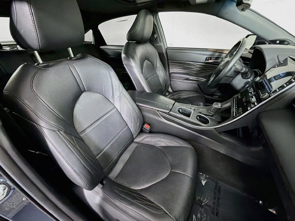 Used 2022 Toyota Avalon Limited w/ Advanced Safety Package FWD image 29