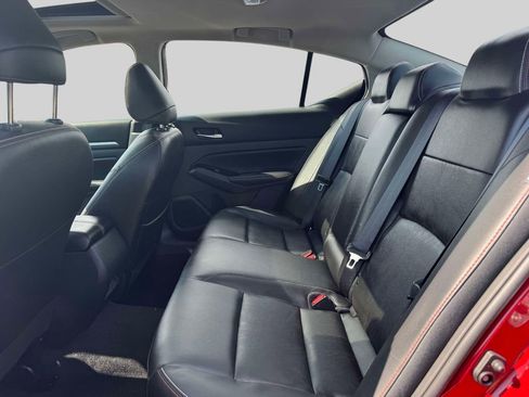 Used 2025 Nissan Altima 2.5 SR w/ SR Premium Package FWD image 11