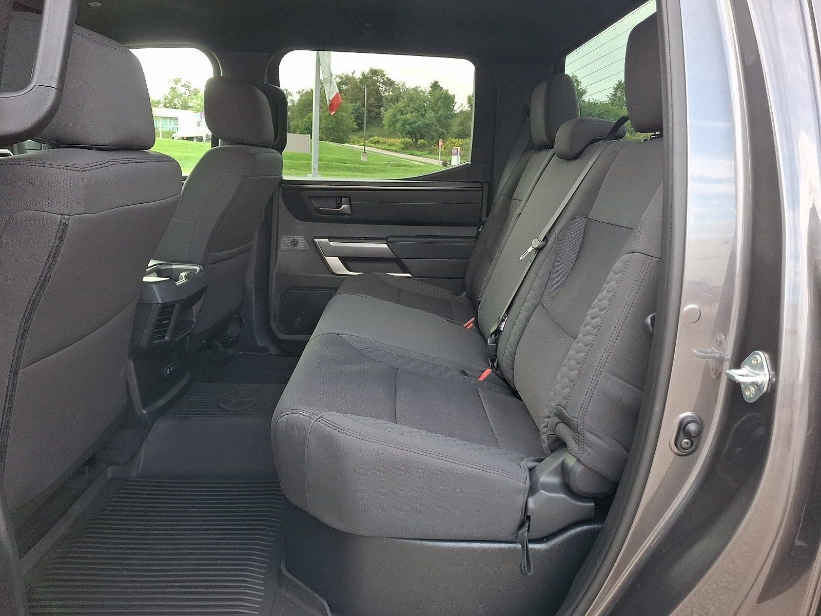 Certified 2026 Toyota Tundra SR5 w/ SR5 Convenience Package AWD/4WD image 10