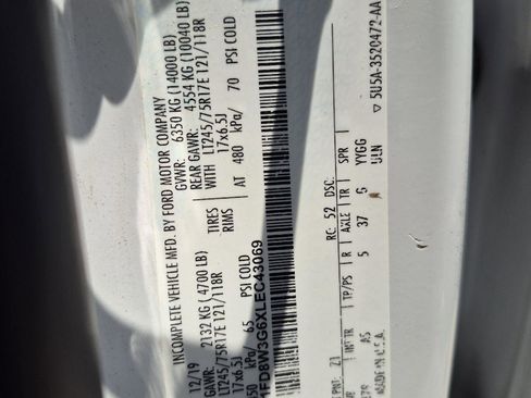 Used 2020 Ford F350 XL w/ Power Equipment Group RWD image 5