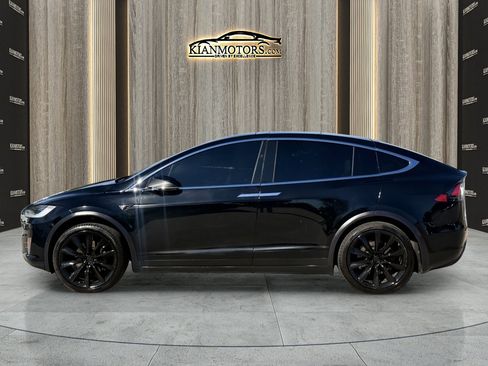 Used 2019 Tesla Model X 75D image 6