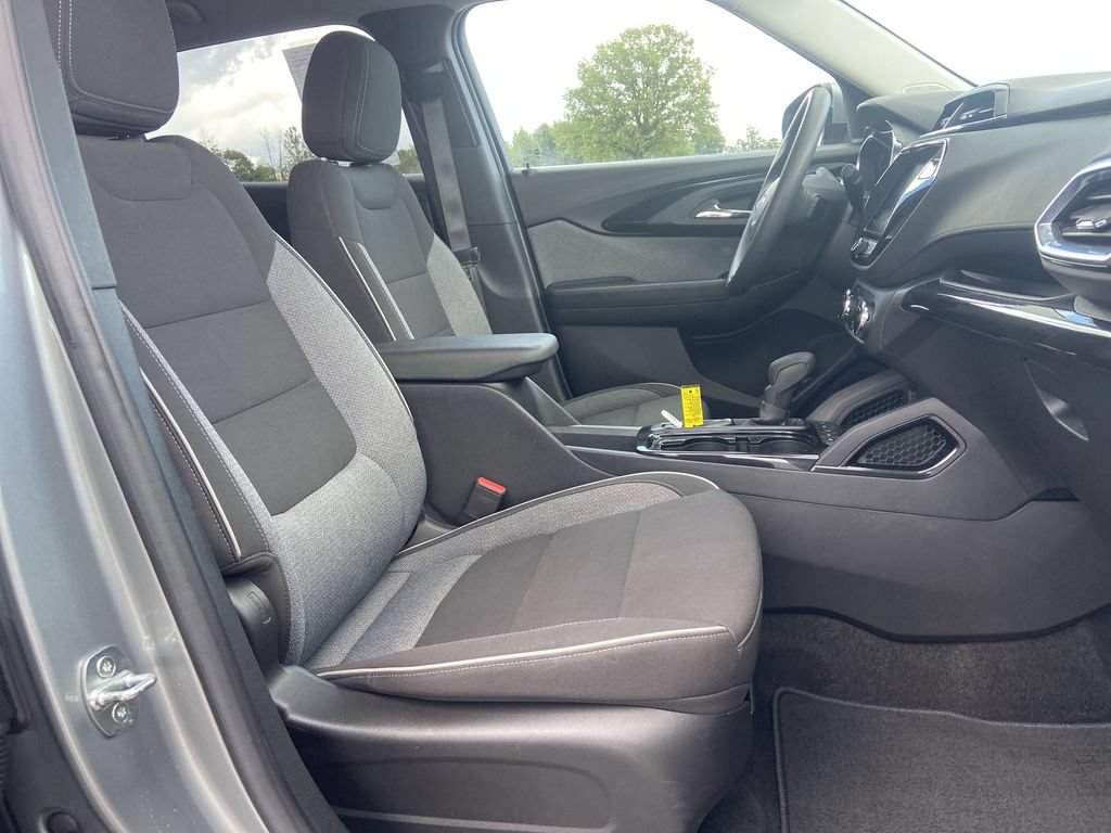 Certified 2023 Chevrolet TrailBlazer LT w/ Convenience Package FWD image 27