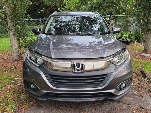 Used 2021 Honda HR-V EX image 2