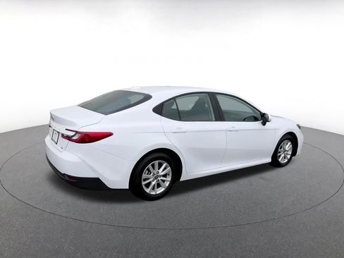 Used 2025 Toyota Camry LE image 15