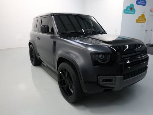 Used 2023 Land Rover Defender 90 V8 AWD/4WD image 54