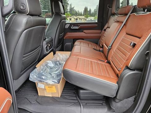 New 2026 GMC Sierra 2500 Denali Ultimate w/ Max Trailering Package AWD/4WD image 13
