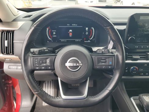 Certified 2023 Nissan Pathfinder Platinum w/ Cargo Package AWD/4WD image 18