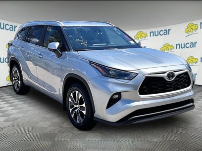 Certified 2025 Toyota Highlander XLE