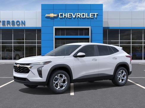 New 2026 Chevrolet Trax LS FWD image 7