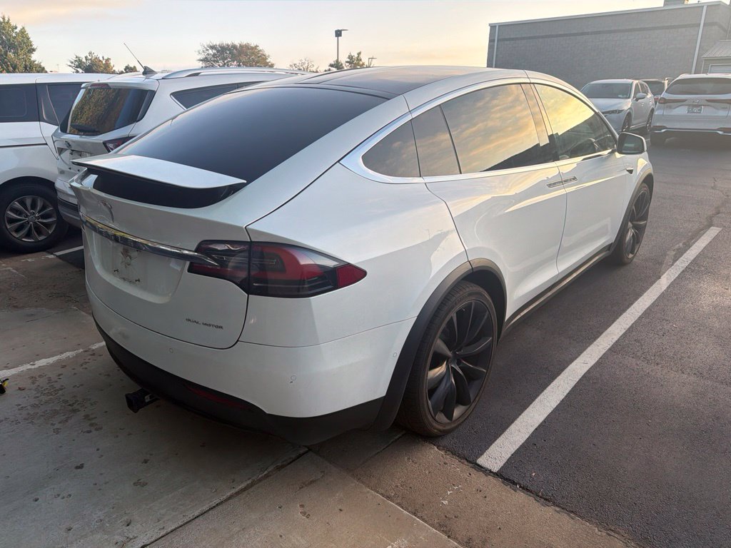 Used 2020 Tesla Model X Long Range AWD/4WD image 5