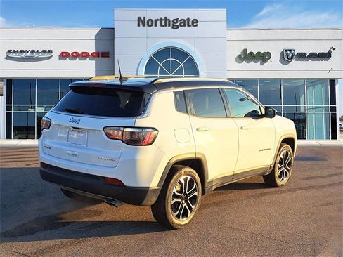 Used 2022 Jeep Compass Limited image 4