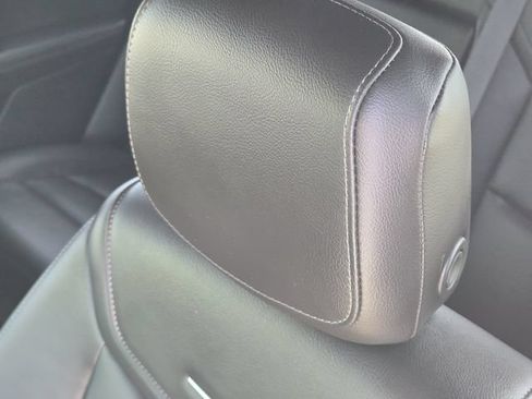 Used 2024 Cadillac XT6 Luxury w/ LPO, Floor Liner Package AWD/4WD image 15