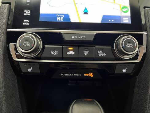 Used 2017 Honda Civic Touring image 19