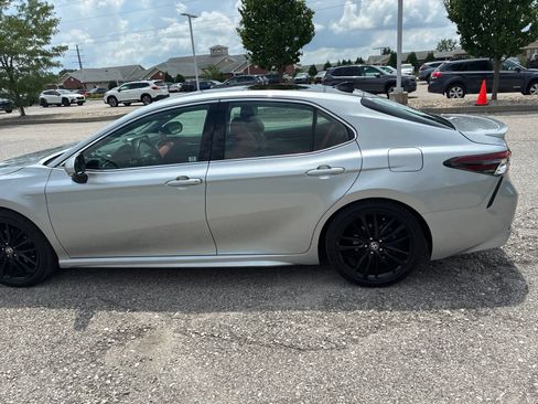 Used 2021 Toyota Camry XSE AWD/4WD image 12