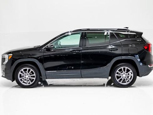 Used 2024 GMC Terrain SLT AWD/4WD image 29