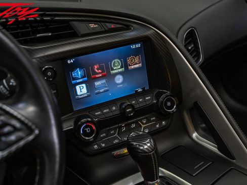 Used 2015 Chevrolet Corvette Z06 w/ 2LZ Preferred Equipment Group image 48