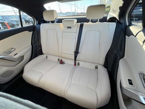 Used 2022 Mercedes-Benz A 220 4MATIC image 21