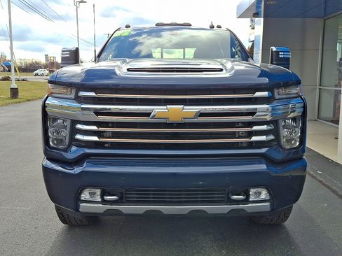 Used 2022 Chevrolet Silverado 3500 High Country w/ Z71 Off-Road Package image 2