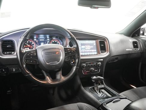 Used 2022 Dodge Charger SXT w/ Blacktop Package image 15