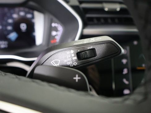 New 2025 Audi Q3 2.0T Premium image 29