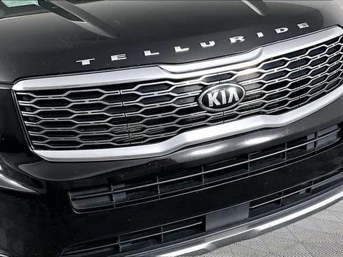 Used 2021 Kia Telluride EX w/ EX Premium Package AWD/4WD image 32