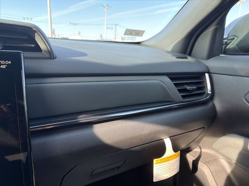 New 2026 GMC Terrain AT4 image 18