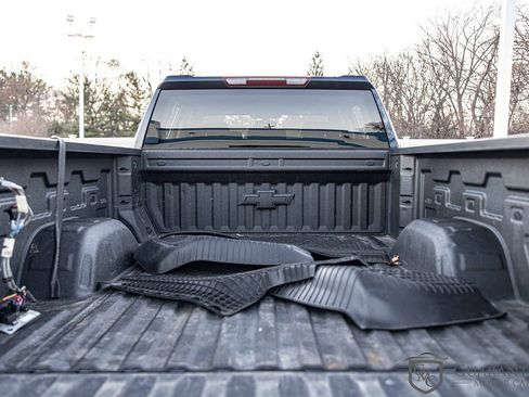 Used 2021 Chevrolet Silverado 1500 RST w/ Z71 Off-Road Package image 16