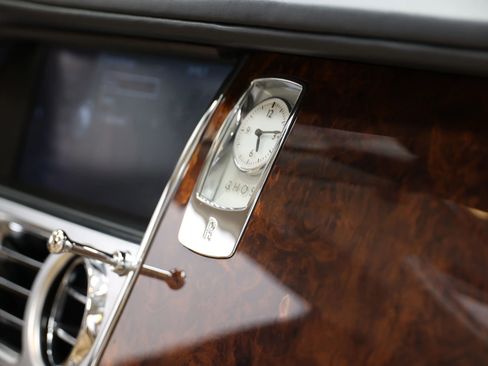 Used 2010 Rolls-Royce Ghost RWD image 97