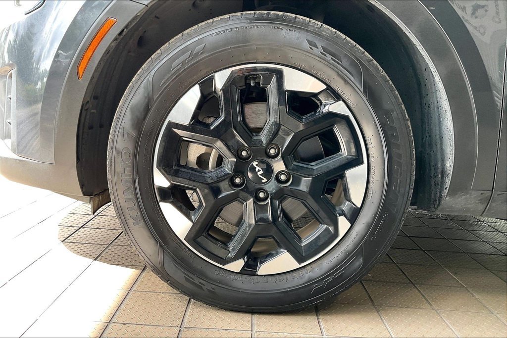 Used 2024 Kia Sorento S FWD image 31