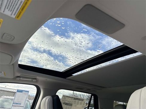 New 2025 Lincoln Navigator L Reserve image 24